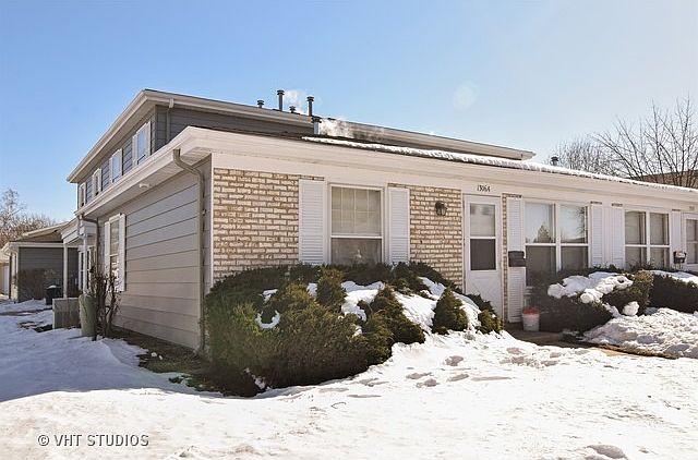 1st image of 1306 Kingsbury Dr Unit A