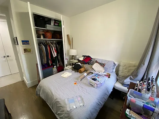 Rented by Mdays Realty | media 18