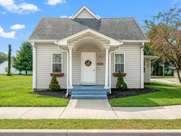 305 W Pearl St, Trafalgar, IN 46181
