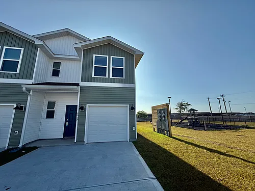 4067 Pendragon Cir Photo 1
