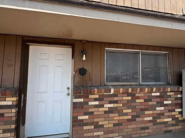 44 S 200 E APT 8, Roosevelt, UT 84066