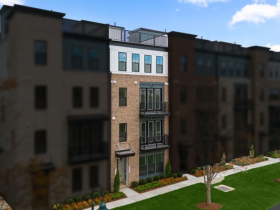 1st image of 43300 Farringdon Sq