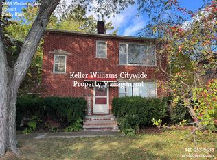 2366 Westmoor Rd, Rocky River, OH 44116