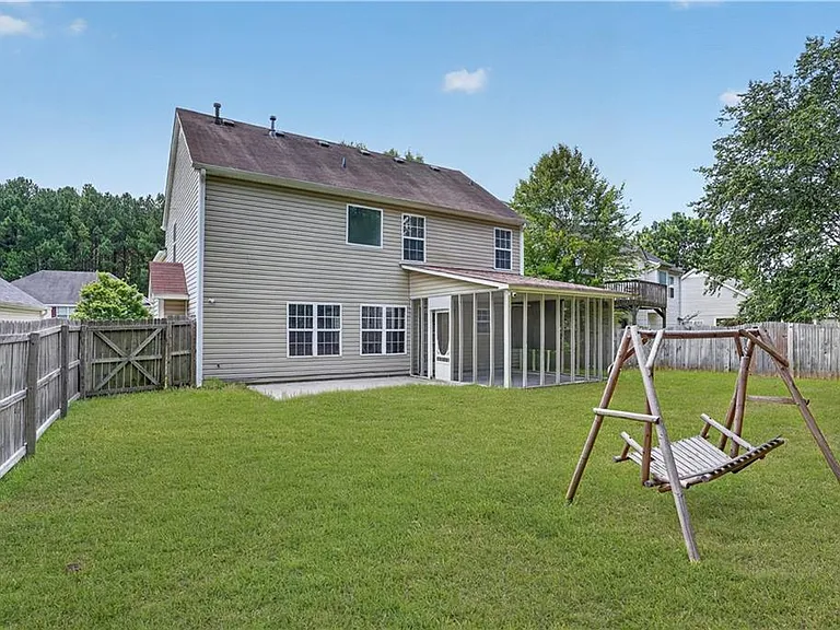 325 Shadowbrooke Cir — Photo 30