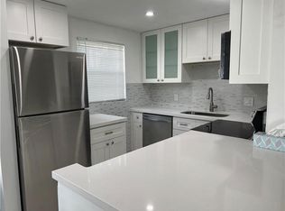 321 Newport Ct #V, Deerfield Beach, FL 33442