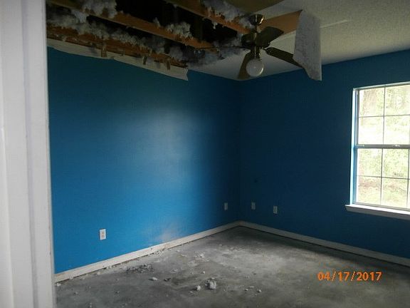 3rd image of 244 E Grow St