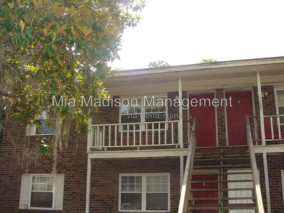 1 Oak Forest Ln #C