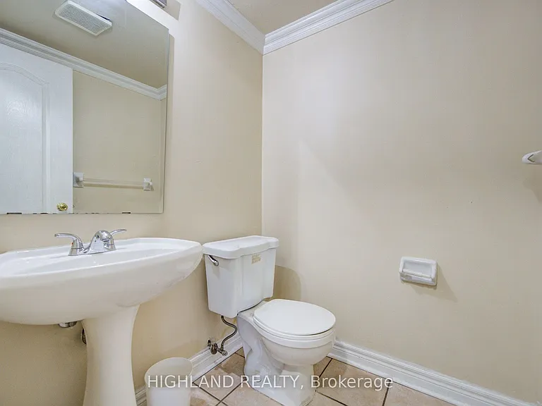 5327 Landsborough Ave #UPPER LEVEL — Photo 8