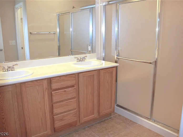 2212 Sawtooth Mountain Dr — Photo 6