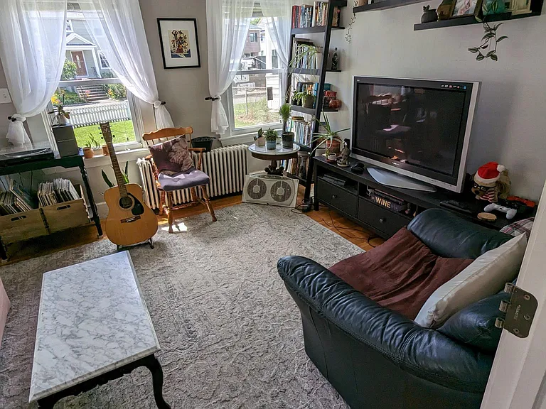 140 Grove St — Photo 14