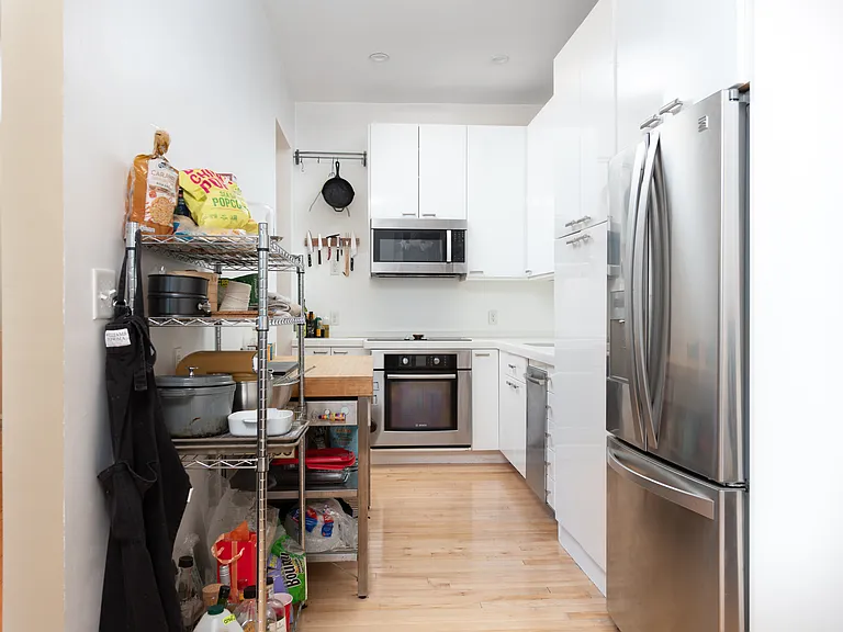 7 Bay State Rd #2C — Photo 12
