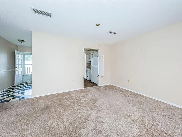 1706 Belleair Forest Dr #322 — Photo 13