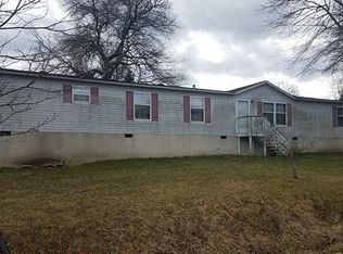 100 Creasman Hill Rd, Mills River, NC 28759