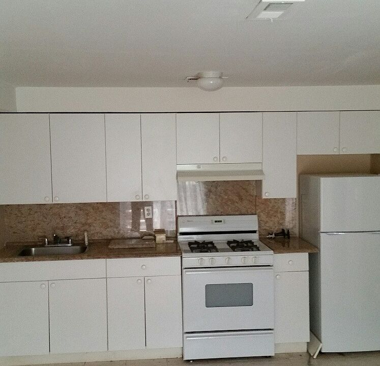 2nd image of 216 Essex Dr