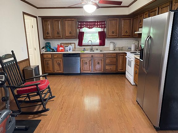 3rd image of 1803 Curling Way