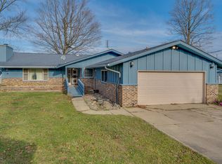 21228 Carlton Ave, Cassopolis, MI 49031