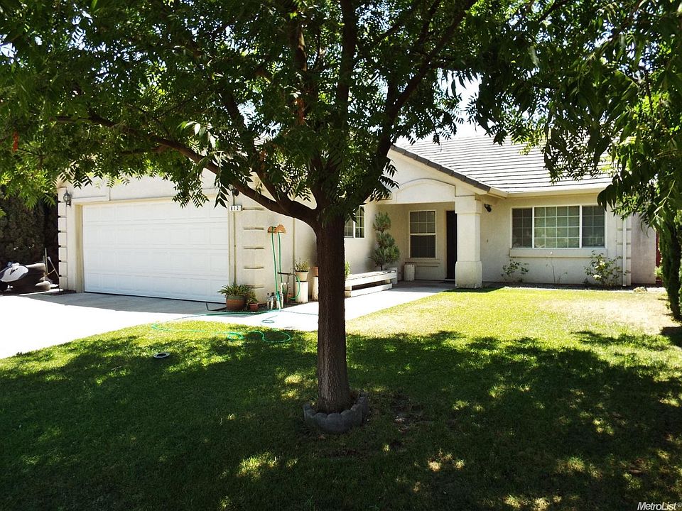 2nd image of 812 Azores Ln