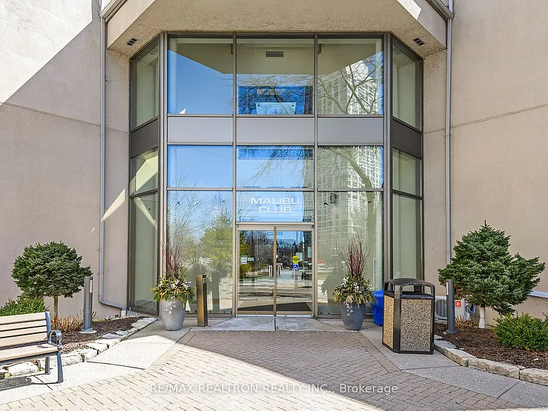 2261 Lake Shore Blvd W #1012 — Photo 24