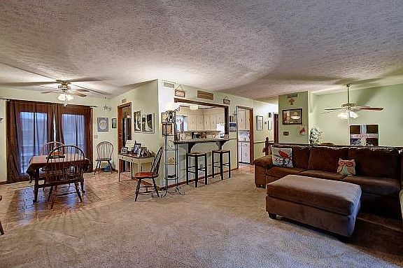 5th image of 5521 Kiowa St
