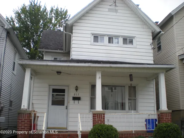 217 Ferdinand St, Scranton, PA 18508