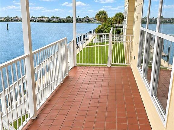 4th image of 963 Marina Dr APT 5