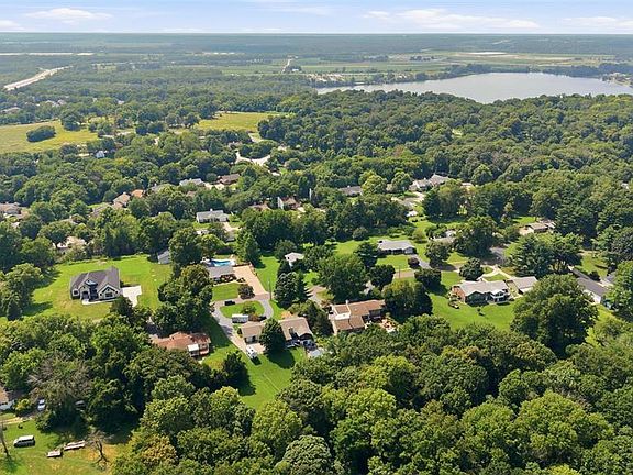 4th image of 36 Marine Ln