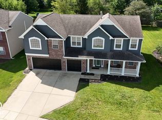 10903 Greenleaf Dr, Indianapolis, IN