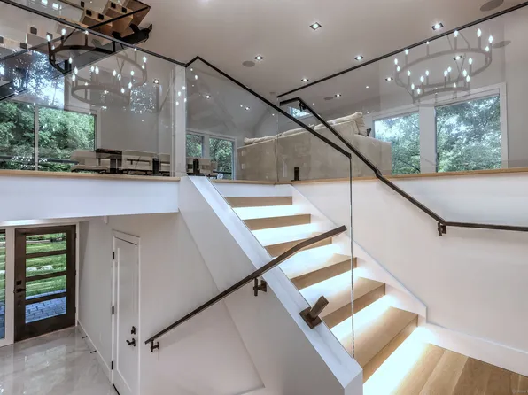 355 Whitney Avenue, Trumbull, CT 06611