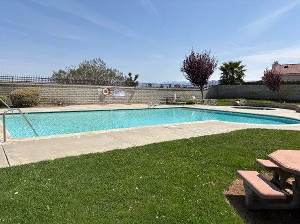 40208 Cantara Dr, Palmdale, CA 93550