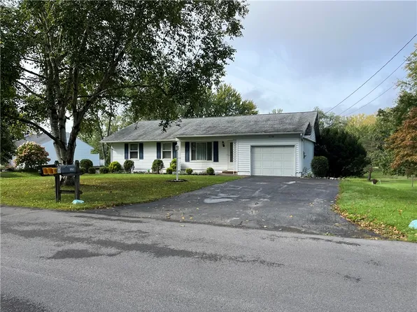 170 Slosson Ln, Geneva, NY 14456