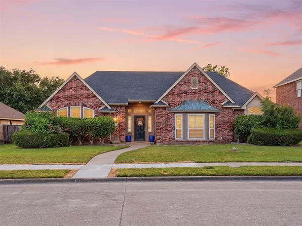 4011 Province Dr, Carrollton, TX 75007