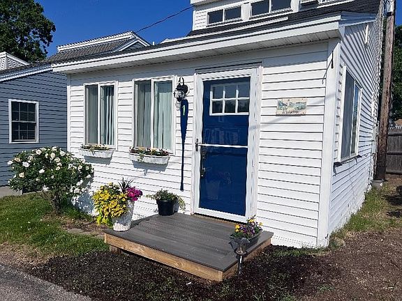 3rd image of 470 Winnacunnet Road #1