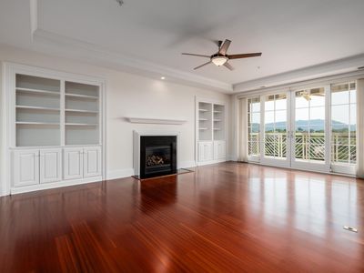 210 10th St NE APT 404, Charlottesville, VA, 22902