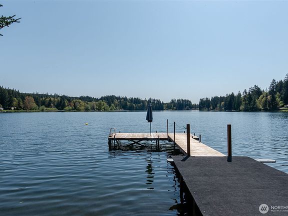 2nd image of 2776 Mission Lake Shore Drive W