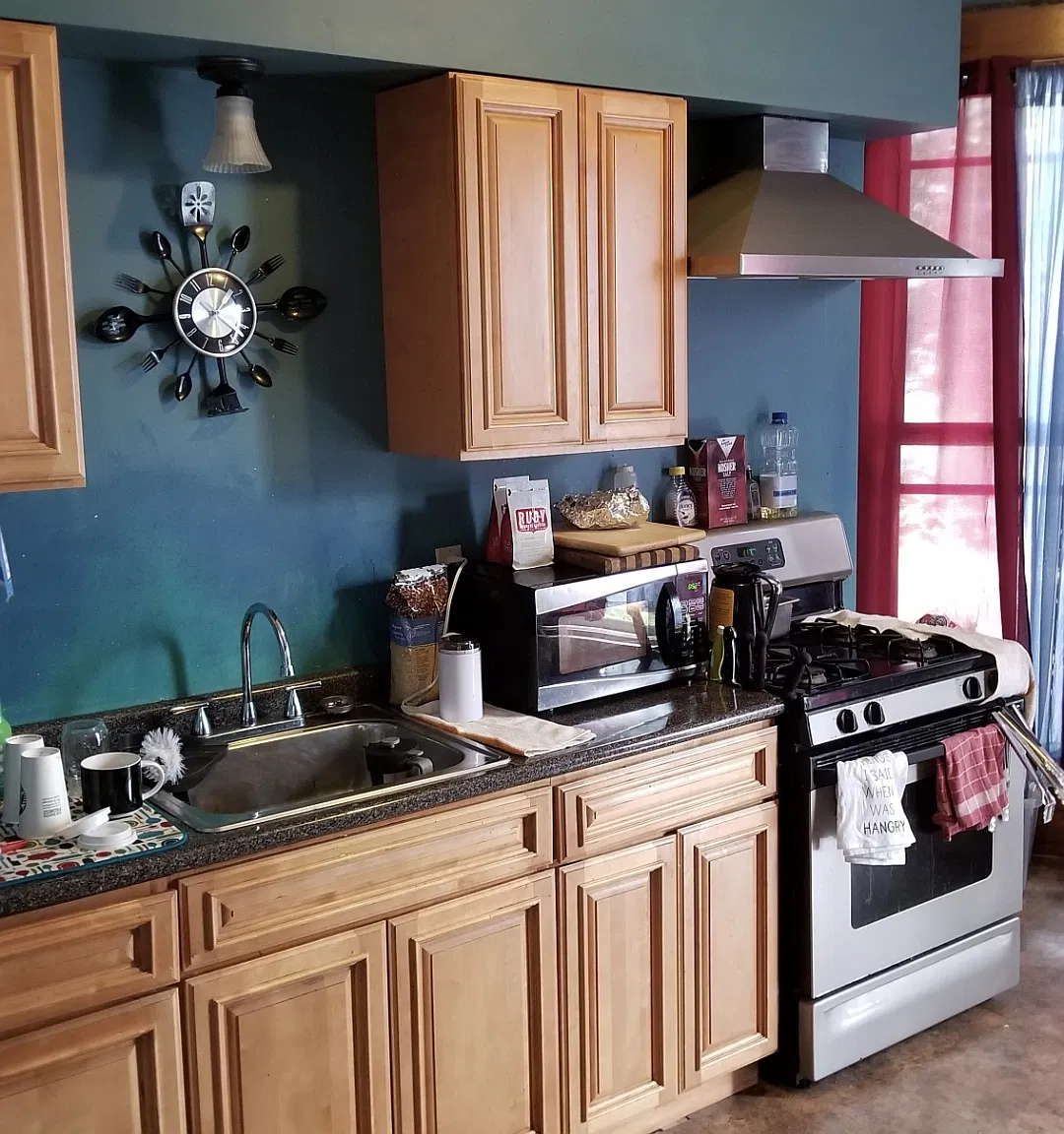 414 Porter Ave — Photo 2