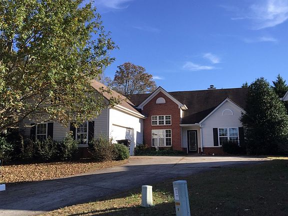 4th image of 52 Winding Creek Ct