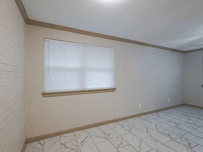 Ambassador Apartments — Photo 47