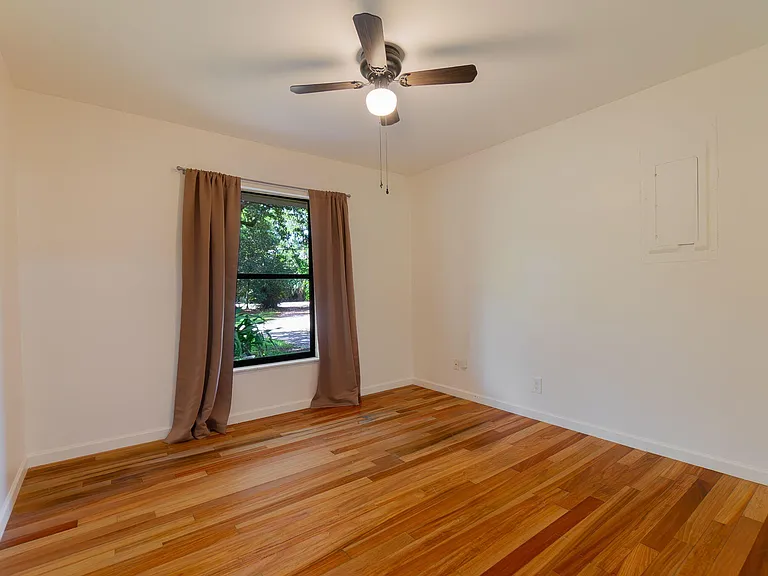 11735 150th Ct N — Photo 10