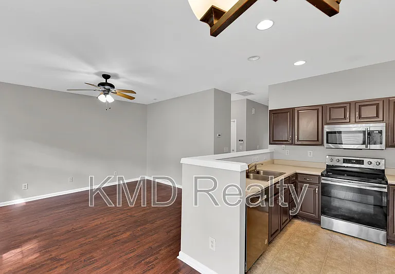 11054 Dixie Hills Dr — Photo 4