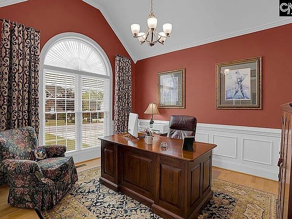 3rd image of 104 Marissa Ln