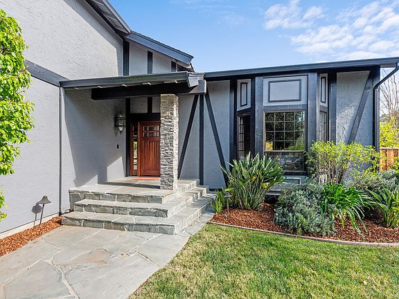 3rd image of 1108 Grimley Ln