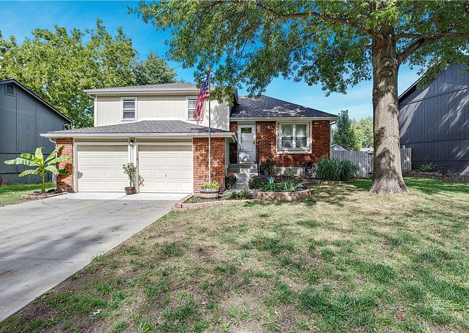 1st image of 724 Valerie Ln