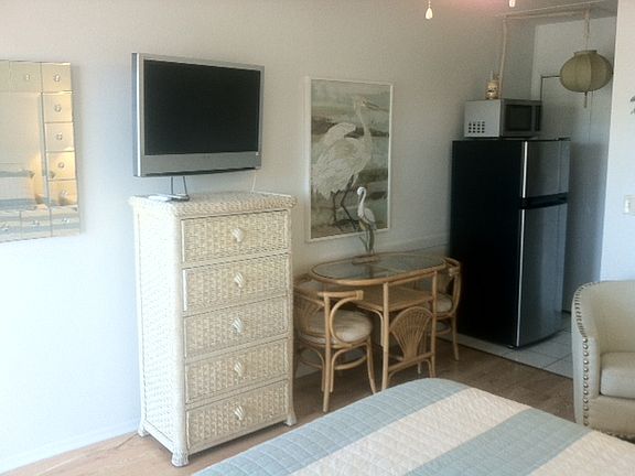 4th image of 908 Villas Dr Unit 63
