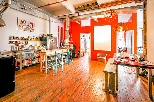 Rented by MySpaceNYC | media 23