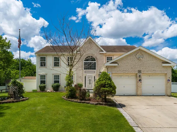 315 Mackenzie Dr, Pickerington, OH 43147