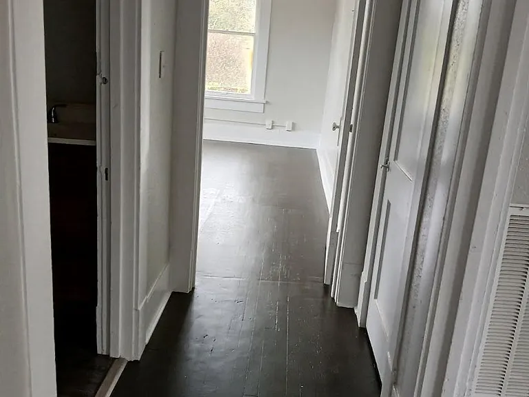 127 E Herndon St #127 — Photo 2