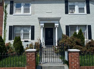 1424 Holbrook St NE #202, Washington, DC 20002