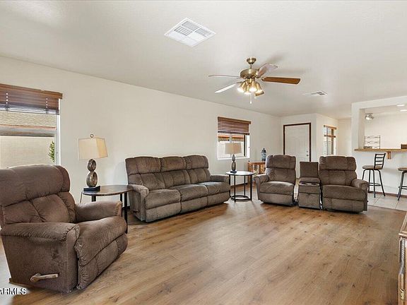 5th image of 1482 STRATFORD Place