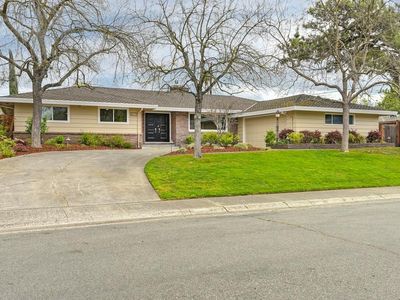 6377 Fordham Way, Sacramento, CA, 95831