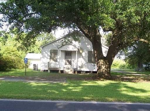 1st image of 5593 Carlyss Dr